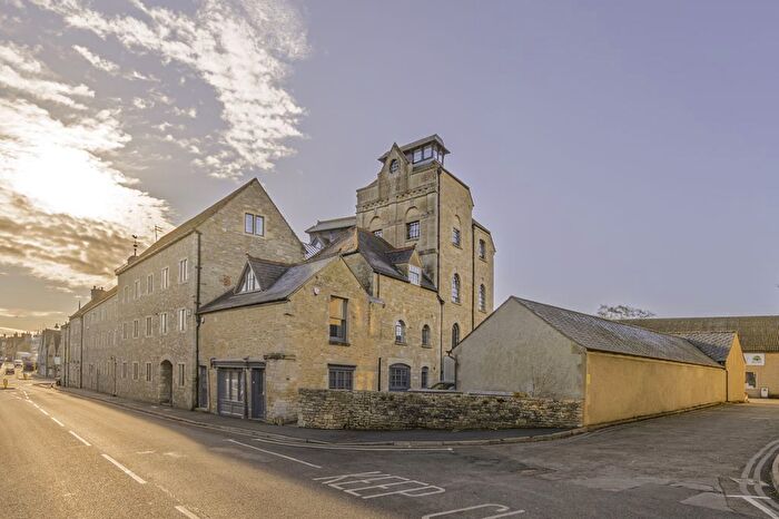 2 Bedroom Flat For Sale In Helena Court Hampton Street, Tetbury, Gloucestershire, GL8