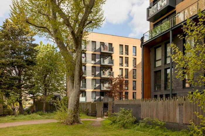 1 Bedroom Flat For Sale In Cotterell House, Palmers Road, E2