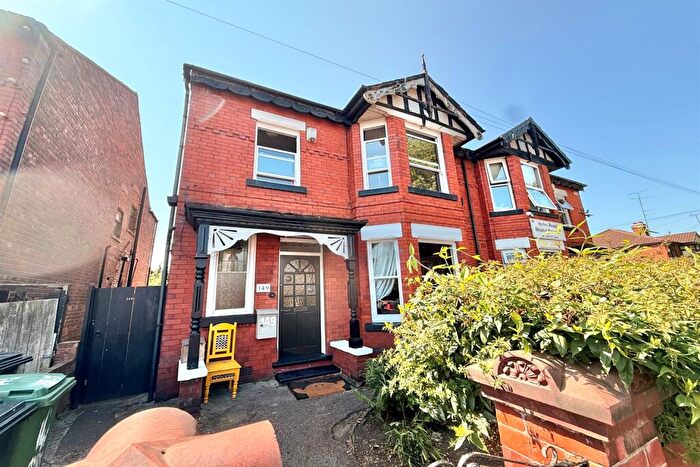 4 Bedroom Semi-Detached House To Rent In Ayres Road, Manchester, M16