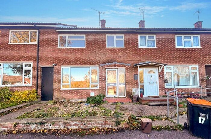 3 Bedroom Terraced House For Sale In Thornview Road, Houghton Regis, Dunstable, LU5