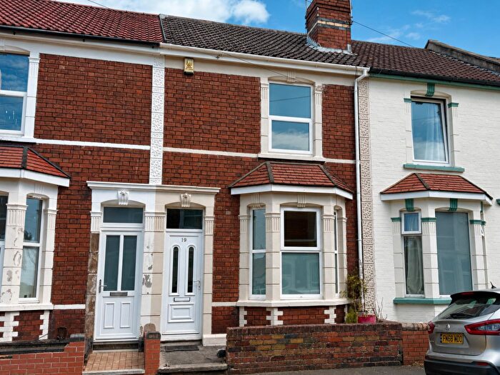 2 Bedroom House For Sale In Hedwick Street, Bristol, BS5