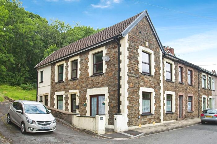 4 Bedroom End Of Terrace House For Sale In Woodland Terrace, Aberdare, CF44