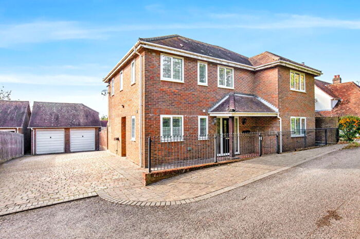 4 Bedroom Detached House For Sale In Gravel Lane, Barton Stacey, Winchester, Hampshire, SO21
