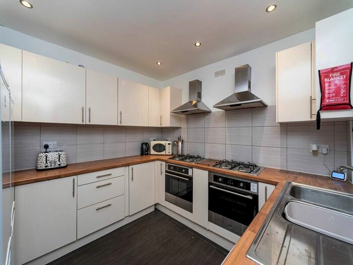 6 Bedroom Property To Rent In King Edwards Road, Brynmill, Swansea, SA1