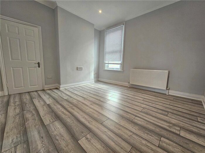 4 Bedroom Maisonette To Rent In Dawes Road, London, SW6