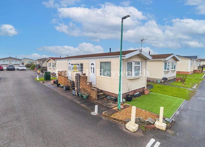 2 Bedroom Property For Sale In West Shore Park, Walney, Barrow In Furness, LA14