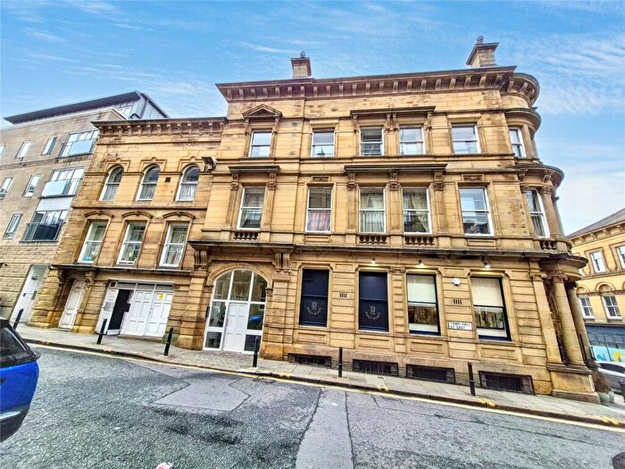 2 Bedroom Apartment For Sale In Calder Court, Town Hall Street East, Halifax, West Yorkshire, HX1
