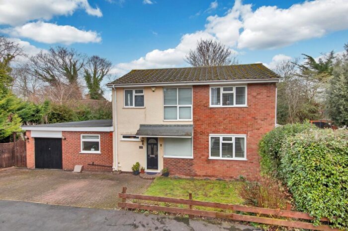 4 Bedroom Detached House For Sale In Studley Crescent, Longfield, Kent, DA3