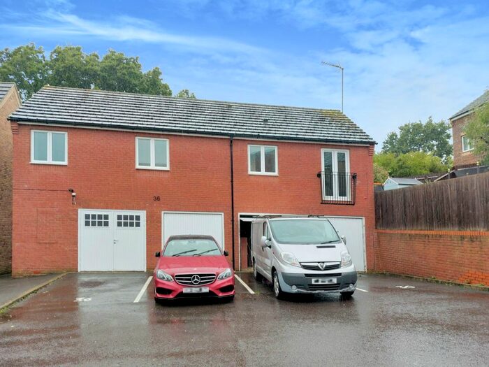 2 Bedroom Property To Rent In Rosemary Drive, Banbury, Oxfordshire, OX16