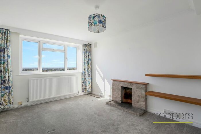 2 Bedroom Flat To Rent In Leigham Court Road, London, SW16