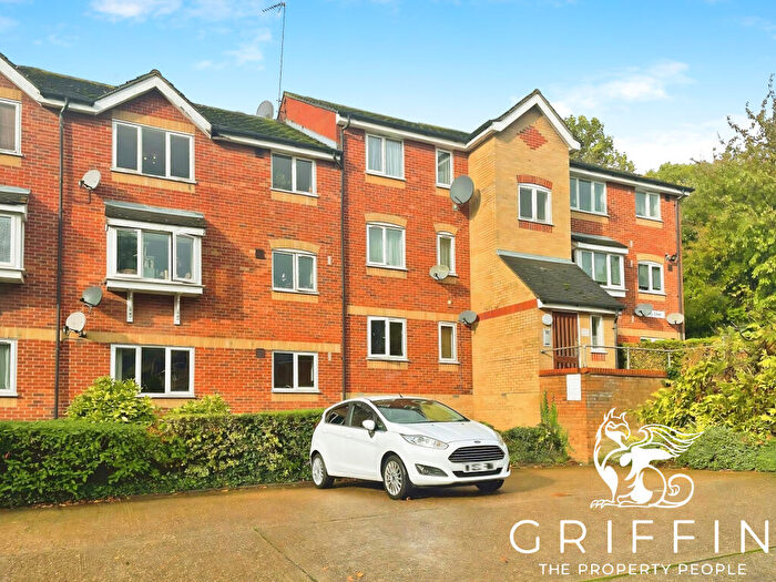 Studio To Rent In Rookley Court, Linnet Way, Purfleet, RM19