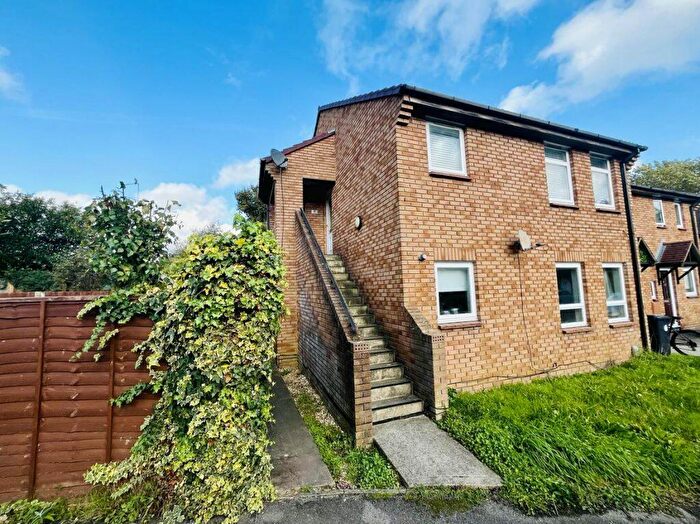 Studio To Rent In Pentland Place, Thatcham, RG19