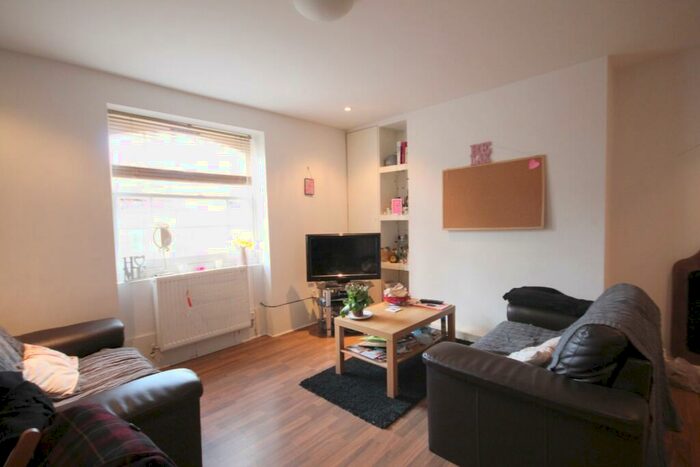 3 Bedroom Flat To Rent In St Johns Grove, Archway, N19