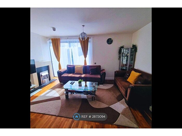 2 Bedroom Flat To Rent In Thurston Road, London, SE13