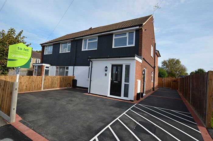 2 Bedroom Flat To Rent In Barton Way, Croxley Green, Rickmansworth, WD3