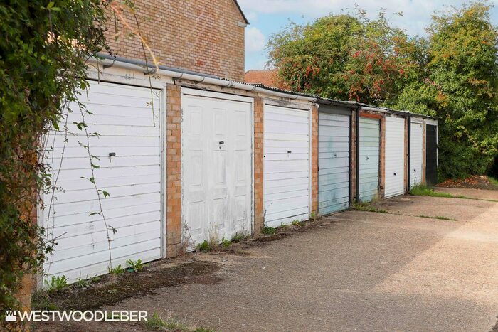 Parking To Rent In Caxton Road, Hoddesdon, EN11