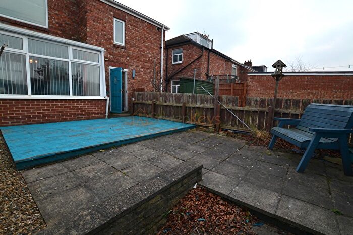 2 Bedroom Flat For Sale In Newton Street, Dunston, Gateshead, Tyne And Wear, NE11