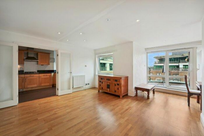 2 Bedroom Flat To Rent In Warwick Road Beckford Close, London, W14