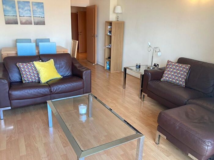 1 Bedroom Flat To Rent In Lynton Court, Chandlery Way, Cardiff, CF10