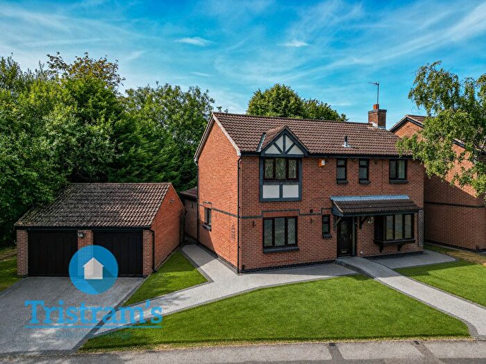 5 Bedroom Detached House For Sale In Lambourne Drive, Wollaton, NG8