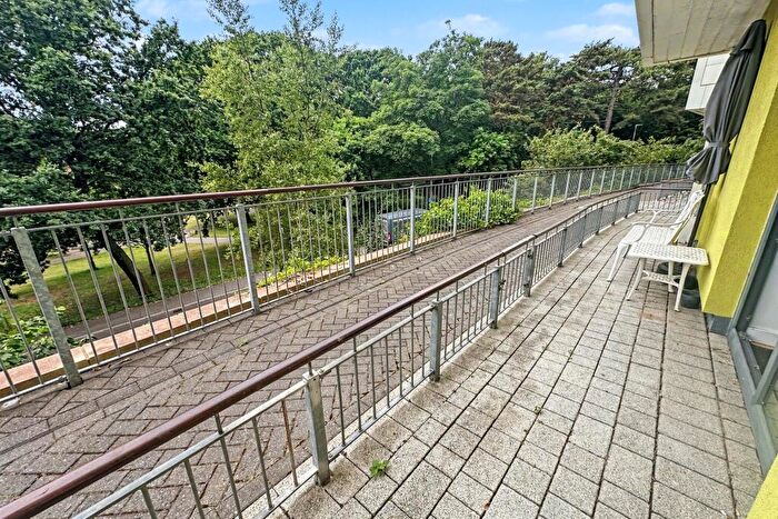 2 Bedroom Flat For Sale In Bournemouth Centre, BH1
