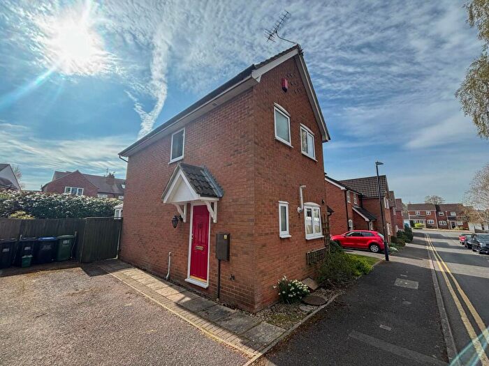 2 Bedroom Semi-Detached House To Rent In Talisman Close, Kenilworth, CV8