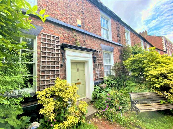 3 Bedroom Town House To Rent In Woolton Street, Liverpool, L25