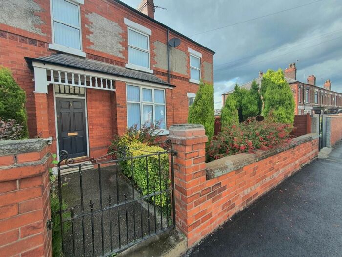 3 Bedroom End Of Terrace House To Rent In Mayfield Road, Grappenhall, WA4