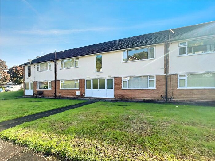 1 Bedroom Flat To Rent In Sutton Court, Wolverhampton, West Midlands, WV4