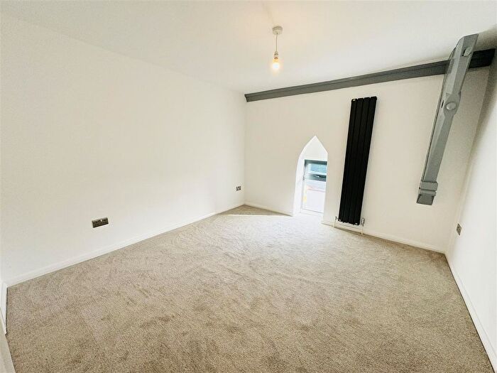 4 Bedroom Flat To Rent In Vale Road, St Wulstans Apartments, Stourport On Severn, DY13