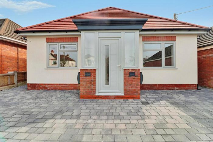 2 Bedroom Flat To Rent In Crewe Road, Shavington, Crewe, CW2