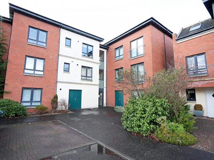 2 Bedroom Flat To Rent In New Mart Square, Chesser, Edinburgh, EH14