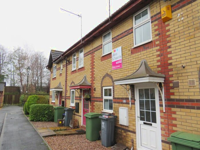 2 Bedroom Property To Rent In Blaise Place, Cardiff, CF11