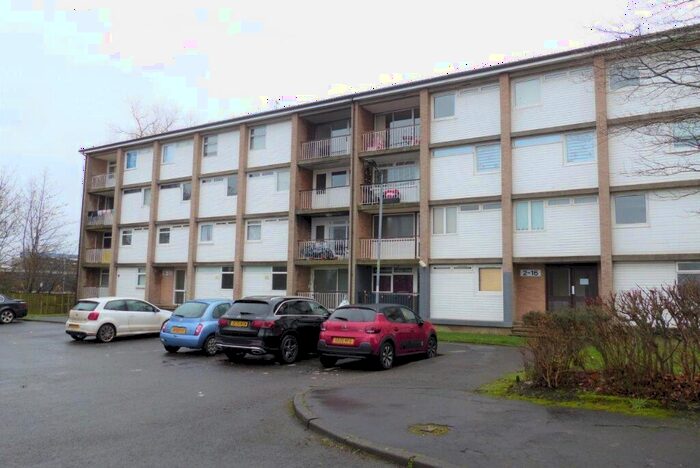 2 Bedroom Flat To Rent In Denholm Crescent, East Kilbride, South Lanarkshire, G75
