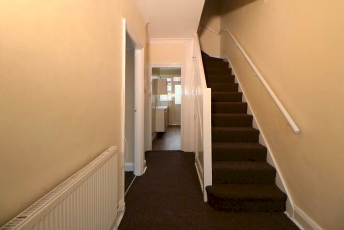 3 Bedroom Property To Rent In Derwent Road, Southall, UB1