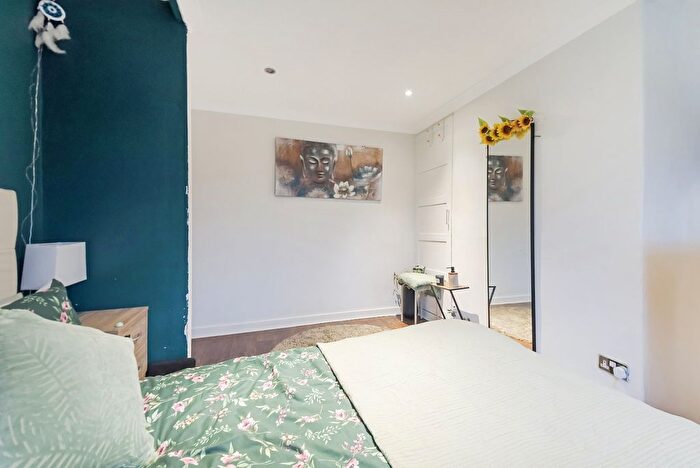 1 Bedroom Flat For Sale In Denewood Avenue, Paisley, Renfrewshire, PA2