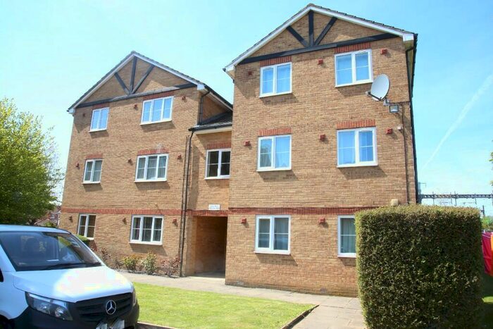 2 Bedroom Apartment To Rent In Maplin Park, Slough, Berkshire, SL3