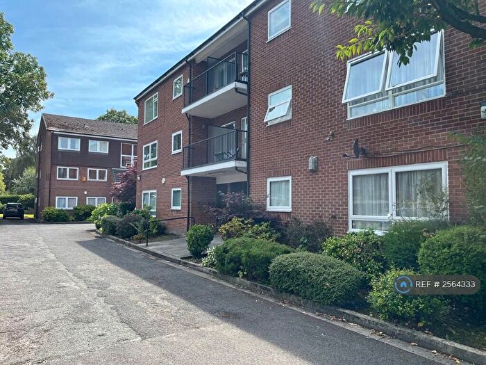 1 Bedroom Flat To Rent In Mosslea Park, Liverpool, L18