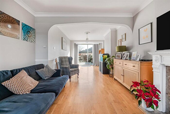 4 Bedroom Terraced House For Sale In Reigate Avenue, Sutton, SM1