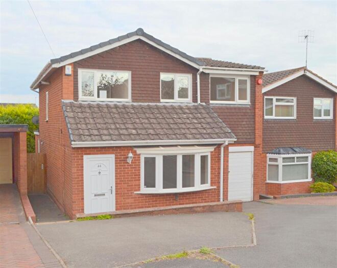 4 Bedroom Detached House To Rent In Himley Gardens, Dudley, DY3