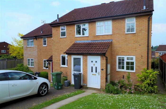 2 Bedroom End Of Terrace House To Rent In Shutehay Drive, Cam, GL11