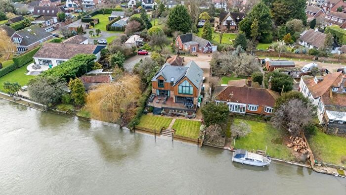 4 Bedroom Detached House For Sale In Timsway, Staines-Upon-Thames, Surrey, TW18