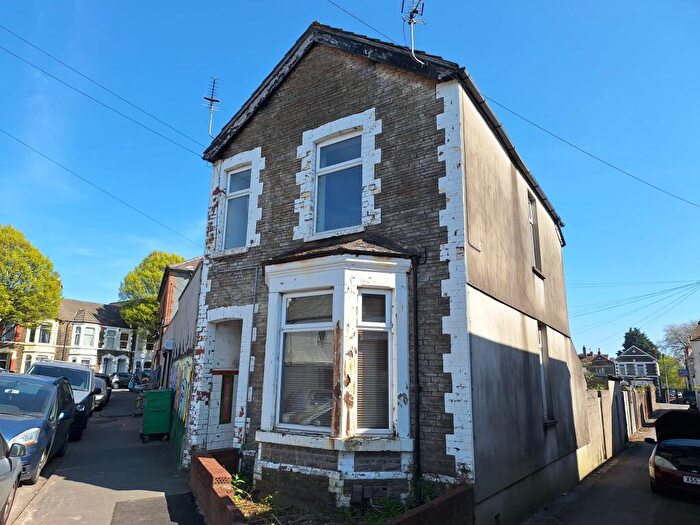 4 Bedroom Detached House For Sale In Stockland Street, Cardiff, CF11