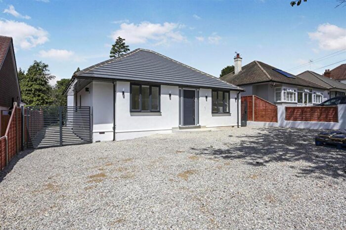 4 Bedroom Detached Bungalow To Rent In Claremount Gardens, Epsom, KT18