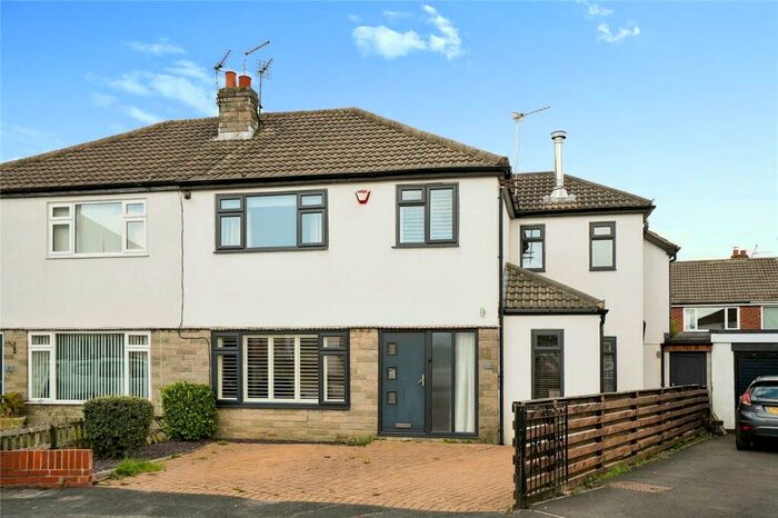 4 Bedroom Terraced House To Rent In Red Hall Green, Leeds, LS14