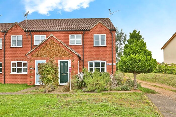 3 Bedroom End Of Terrace House For Sale In Back Road, Pentney, PE32