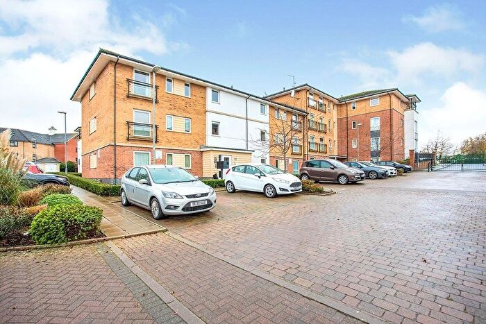 1 Bedroom Flat To Rent In Franklin Avenue, Watford, Hertfordshire, WD18