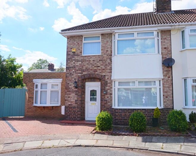 3 Bedroom Semi Detached House For Sale In Hildebrand Close, Liverpool, Merseyside, L4