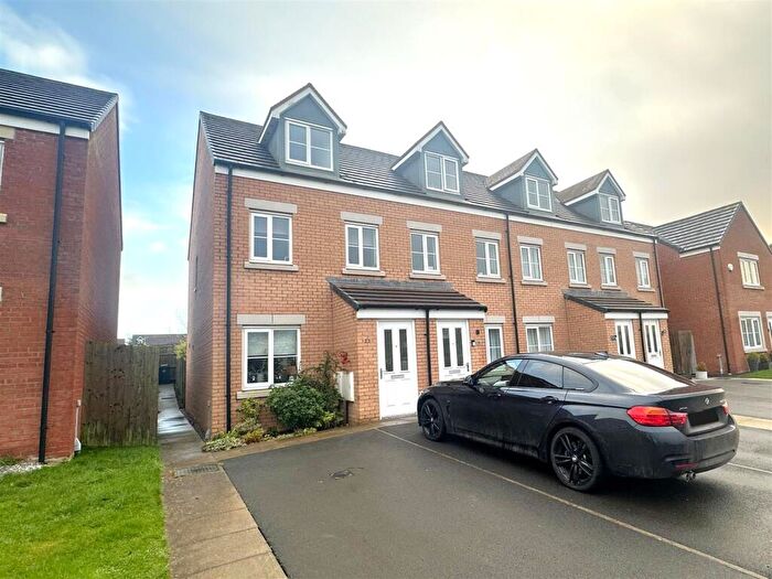 3 Bedroom End Of Terrace House For Sale In Windsor Way, Carlisle, CA3