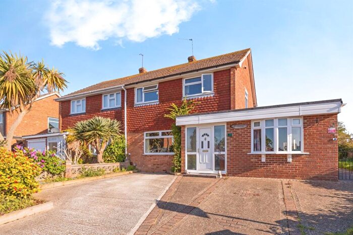 3 Bedroom Semi-Detached House For Sale In Woodstock Road, Havant, PO9